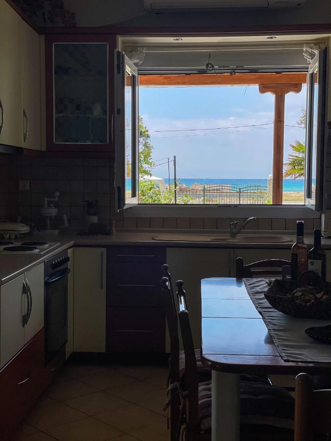 Casa Lia-Beach Front Villa Nea Kallikrateia Luaran gambar