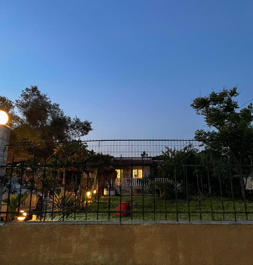 Casa Lia-Beach Front Villa Nea Kallikrateia Luaran gambar